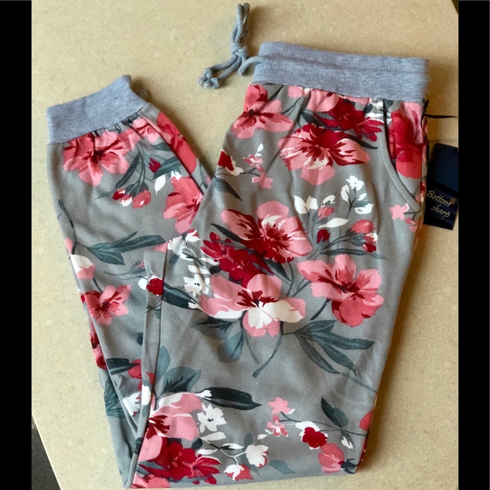 🆕 FASHIONOMICS FLORAL PRINT JOGGERS - Picture 4 of 4